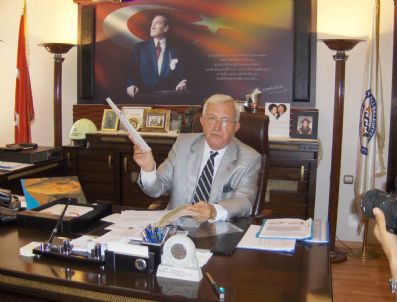 FIKRET ÜNLÜ - Başkan Posbıyık, Beyçayırı Stadı'nın Onarılmasını İstedi