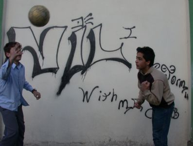 KUVVA-I MILLIYE - Duvar Yazıları Da Çağa Uydu