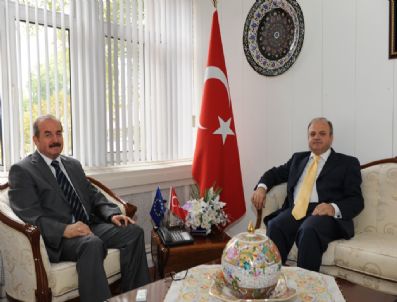 Özdemir Çakacak, Kütahya Valisini Ziyaret Etti