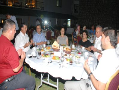 KADIR URAL - Erdemli Protokolü İftarda Buluştu