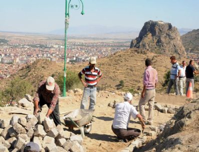 Zafer Ormanı'na Parke Taşı Taşınıyor