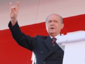 Bahçeli Referandumda evet diyeceklere tepki gösterdi