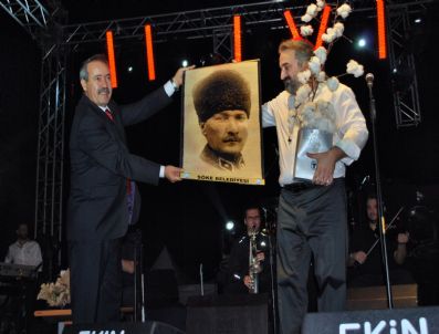 VOLKAN KONAK - Söke'de Volkan Konak Rüzgarı