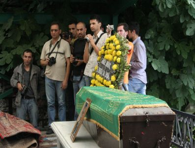 AYDıN GÜNGÖR - Usta Gazeteci Defnedildi