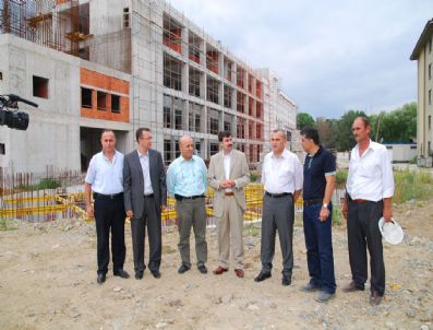 SEFER ÜSTÜN - Yeni Hastanedeki Çalışmalar Hızla Devam Ediyor
