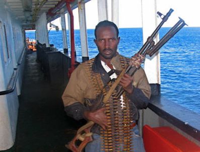 Somalili korsanlar yine iş başında
