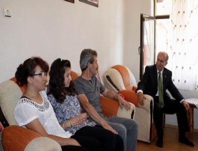 İHANET - Validen Şehit Ailesine Bayram Ziyareti