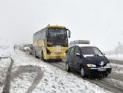 Bitlis'te Kar Yağışı Devam Ediyor