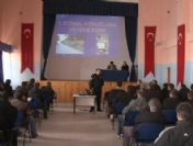 Hakkari'de Şoförlere Eğitim Semineri