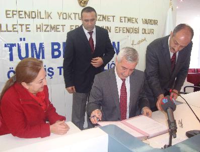 YAŞAR GÜL - Ödemiş Belediyesi, Memurlarla Sosyal Denge Sözleşmesi İmzaladı