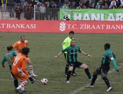 BEYPAZARı ŞEKERSPOR - Beypazarı Şekerspor ,Gaziantepspor’u yenerek Ziraat Türkiye Kupası‘nda çeyrek finale çıkma