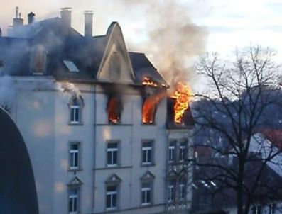 Almanya'daki yangında 3 Türk öldü