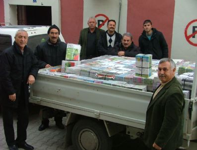 Kulu'da Çocuklara Dergi Dağıtımı