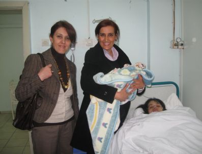 Mhpli Kadınlardan 2011'in Bebeklerini Ziyaret Etti