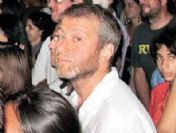 8 milyon dolar verdi, yüzü gülmedi