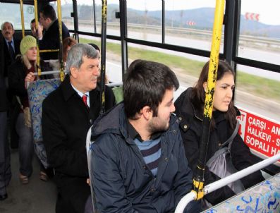 İLYAS ŞEKER - Başkan Karaosmanoğlu Yılın İlk Mesaisine Otobüs İle Geldi