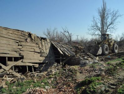 ÇUKURÇAYıR - Çukurçayır Mahallesinin Altyapı Ve Asfalt Sorunu Çözüldü