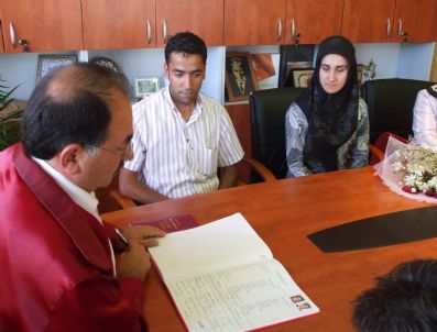 Evlenme Oranında Yüzde 1.5 Artış