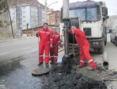 BIT PAZARı - Gümüşhane'de 3,5 Kilometrelik Kanalizasyon Hattından 10 Kamyon Katı Atık Çıktı