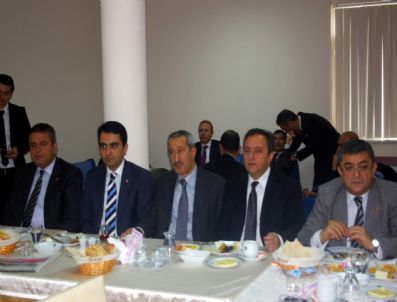 MUZAFFER ASLAN - Milletvekili Mikail Arslan'dan 2010 Değerlendirme Toplantısı