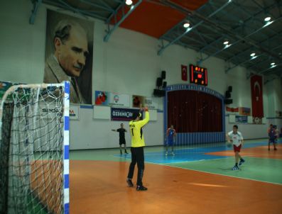 HASAN SIPAHIOĞLU - Özel Aziziye'nin Gençleri Göz Doldurdu