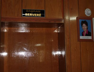 ZAZACA - Tunceli Belediyesi Çok Dili Levhalarını Astı