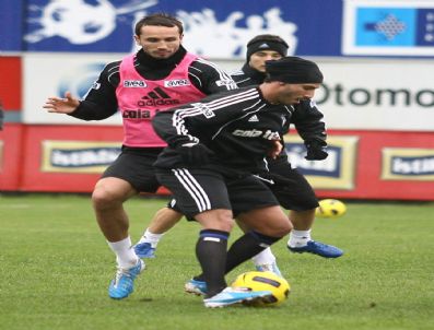 NECIP UYSAL - Beşiktaş İkinci Yarı Hazırlıklarını Sürdürüyor