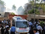 Pakistan'da valiye silahlı saldırı