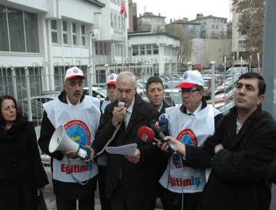 YÜKSEL ADıBELLI - Eğitim-iş, Ösym Kılavuzu'nda Kılık Kıyafet Serbesti Tanıyan Uygulamanın İptali İçin Danıştay'a Dava Açtı