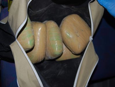 Çaldıran'da 10 Kilo Toz Esrar Ele Geçirildi