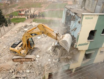 Gençlik Parkı Yeniden Düzenleniyor