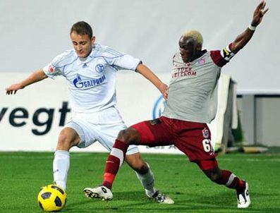 RAUL - Trabzonspor 3-0 Schalke 04