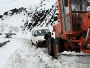 (özel) Adıyaman'da Araçlar Kar Yağışı Nedeniyle Mahsur Kaldı