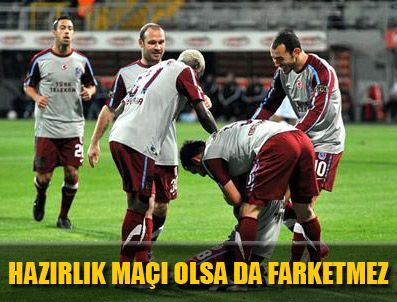 TAYFUN CORA - Schalke Trabzon'a hafif geldi