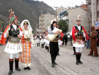ERTUĞRUL GENÇ - Yunanlı Turistler Kalandar Kutlamaları İçin Trabzon'a Geldi