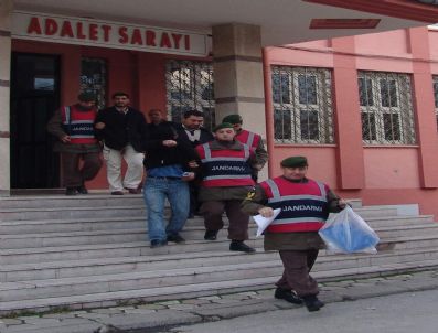 Akşehir'deki Esrar Operasyonunda 5 Tutuklama