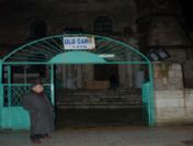 Caminin Anfisini Çaldılar