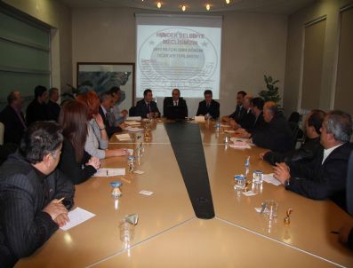 Hendek Belediye Meclisi Toplandı