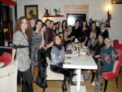 Kız Liseliler Buluştu