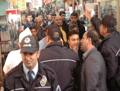 Mersin'de Zafer Çarşısına Polis Operasyonu