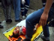 Çatıdan Düşen Genç Yaralandı