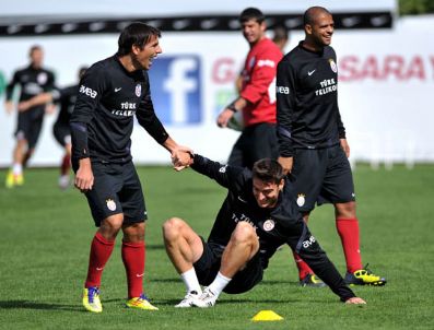 EMRE ÇOLAK - Galatasaray, Mke Ankaragücü Maçı Hazırlıklarını Sürdürdü