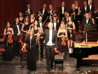ABIDIN ÜNAL - Senfoni Orkestrası'ndan 10. Yıla Muhteşem Başlangıç