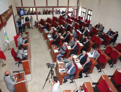 Sakarya Büyükşehir Belediyesi İller Bankasından Kredi Kullanarak Gar Meydanı Sorununu Çözecek