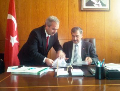 SEYFETTİN YILMAZ - Yedigöze İçme Suyu İçin Bakan Eroğlu’nu Ziyaret Etti