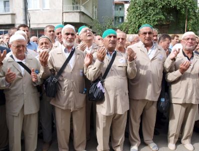 İSMAIL MUTLU - Bafra’nın İlk Hacı Adayı Kafilesi Uğurlandı