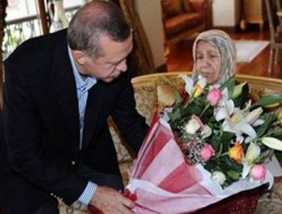 TENZILE ERDOĞAN - Başbakan Erdoğan evinde dinleniyor