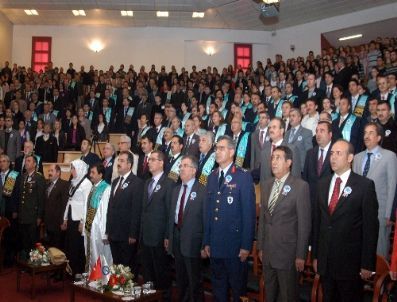 Dumlupınar Üniversitesi Akademik Yılı Açtı