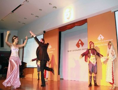 CANDEĞER YıLMAZ - İzmir Ekonomi Üniversitesi 11. Akademik Yılına Başladı