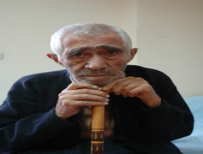 50 Yıl Önce Kaybolan Eşi ve Çocuklarını Arıyor